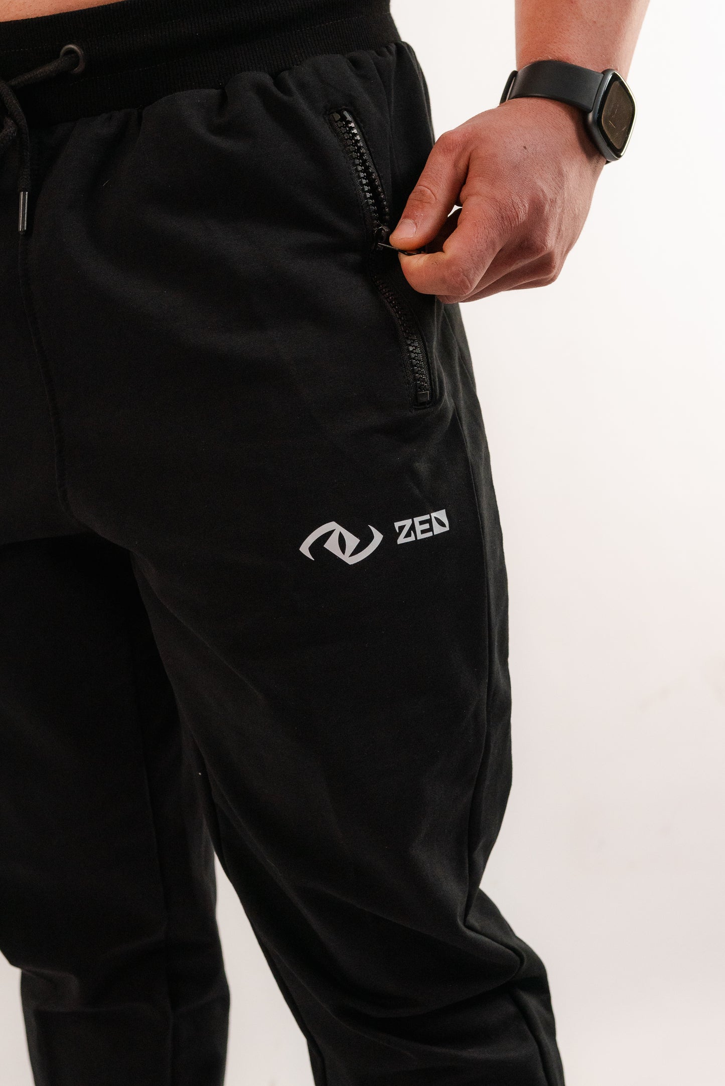Zeo Joggers, Gym Pants, Close Up