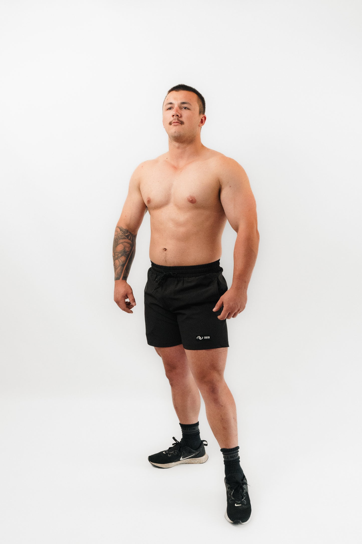Zeo Essential 5" Performance Shorts